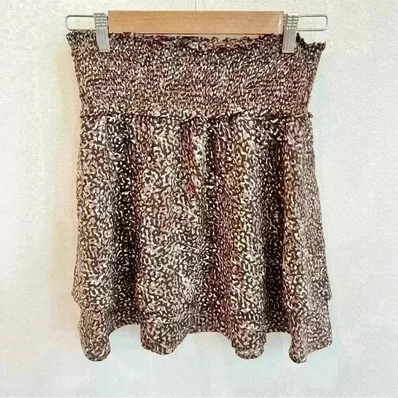 Rails Women’s Addison Smocked Tiered Mini Skirt Animal Print Size Small - Picture 3 of 14
